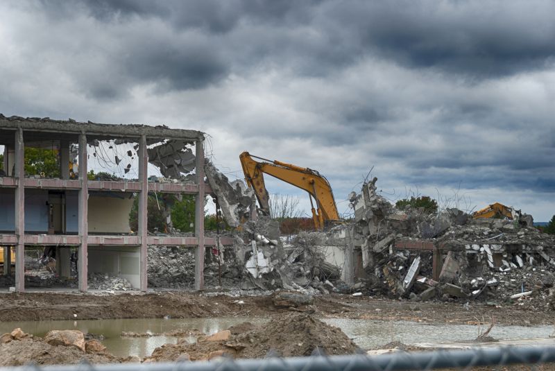 Commercial Building Removal in Sacramento, CA